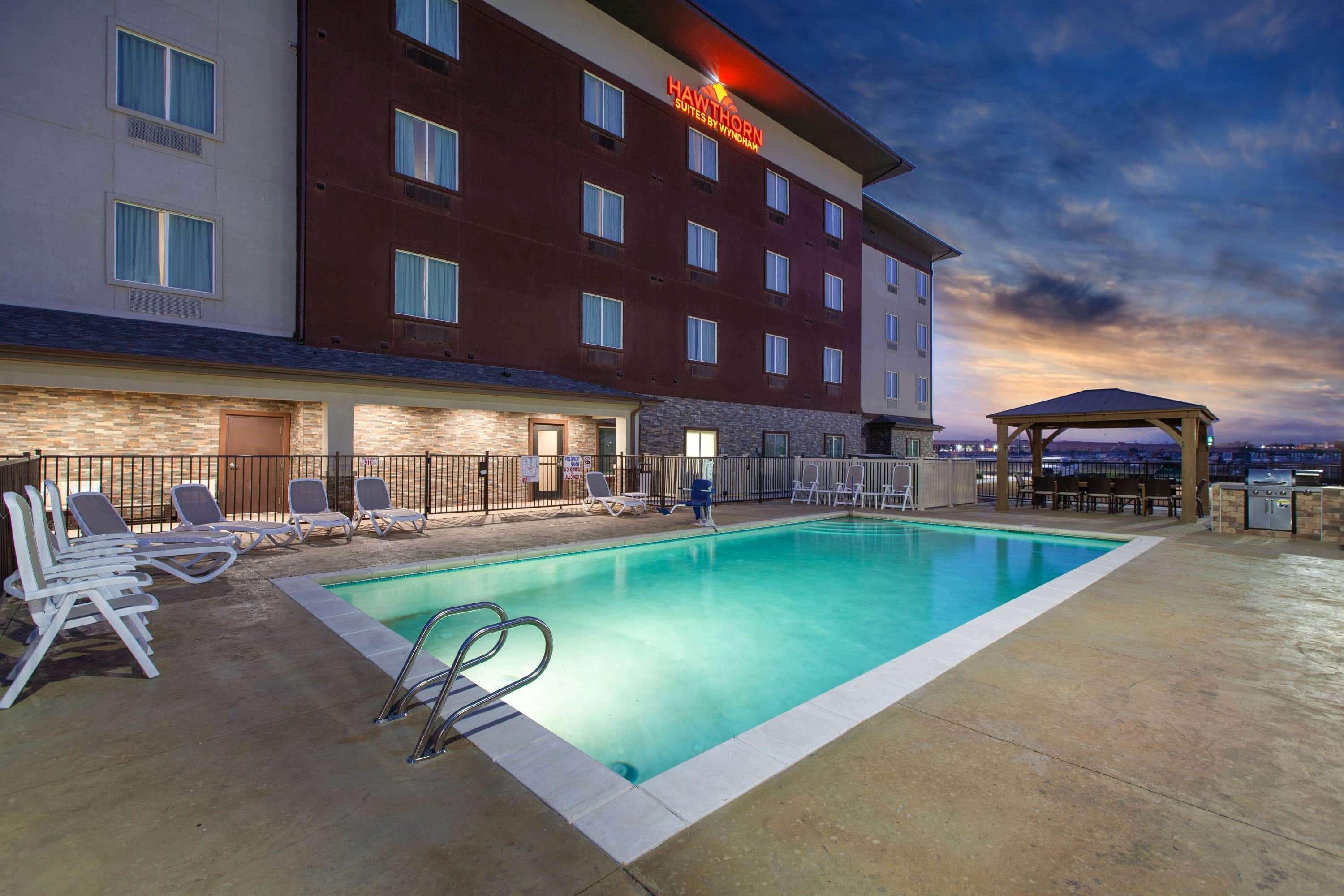 Hawthorn Extended Stay By Wyndham Одеса Екстер'єр фото