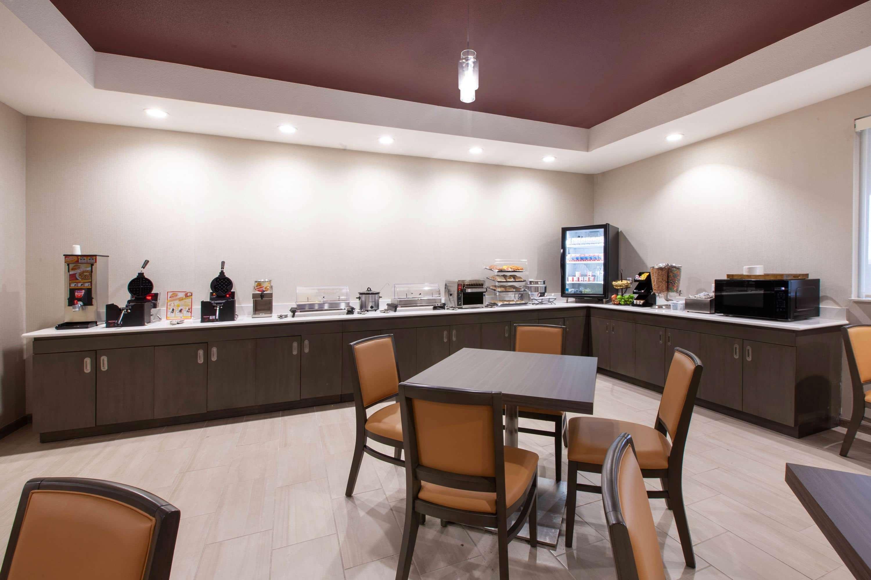 Hawthorn Extended Stay By Wyndham Одеса Екстер'єр фото